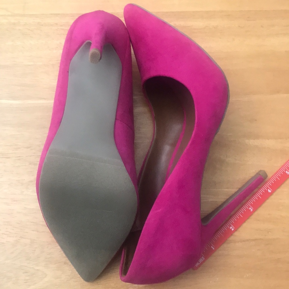 SM  hot pink 4 inch heels man made suede - Picture 2 of 3